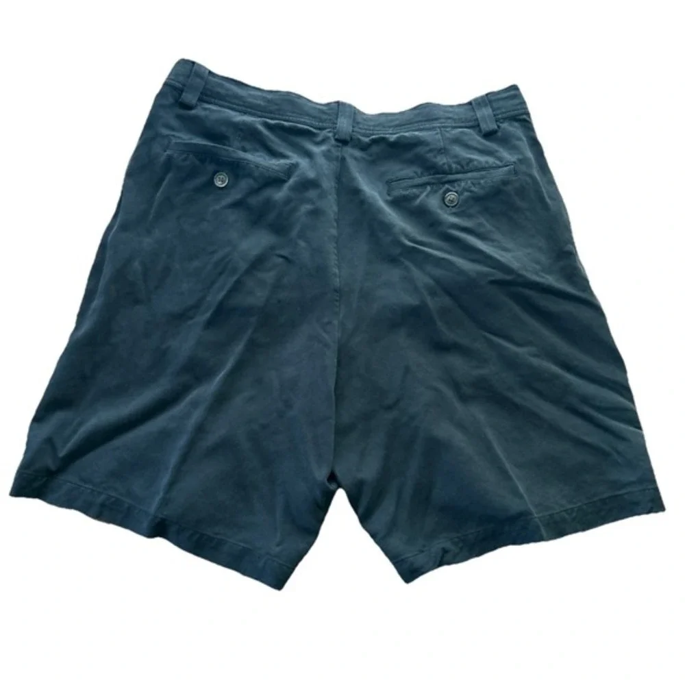 Tommy Bahama Relax Men's Size 33 Black 100% Silk Chino‎ Shorts 8" Inseam EUC - Picture 2 of 4